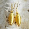 Gouden oorbellen in murano-glas