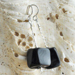 Boucles d'oreilles cubes noires en veritable verre de murano de venise