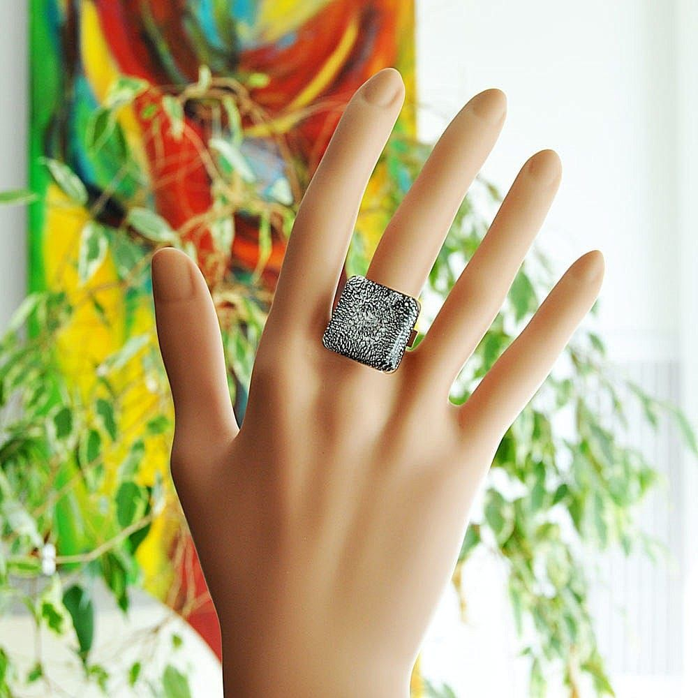 BLACK AND SILVER SQUARE RING OF MURANO