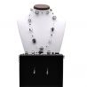 Som pryder en svart og sølv smykker ekte murano-glass i venezia