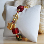  pulseira de vidro murano vermelho e dourado 