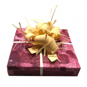 Emballage cadeau avec noeud