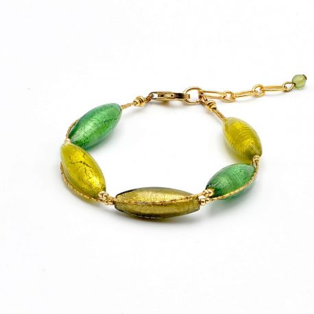 Armband i grönt och guld murano glas