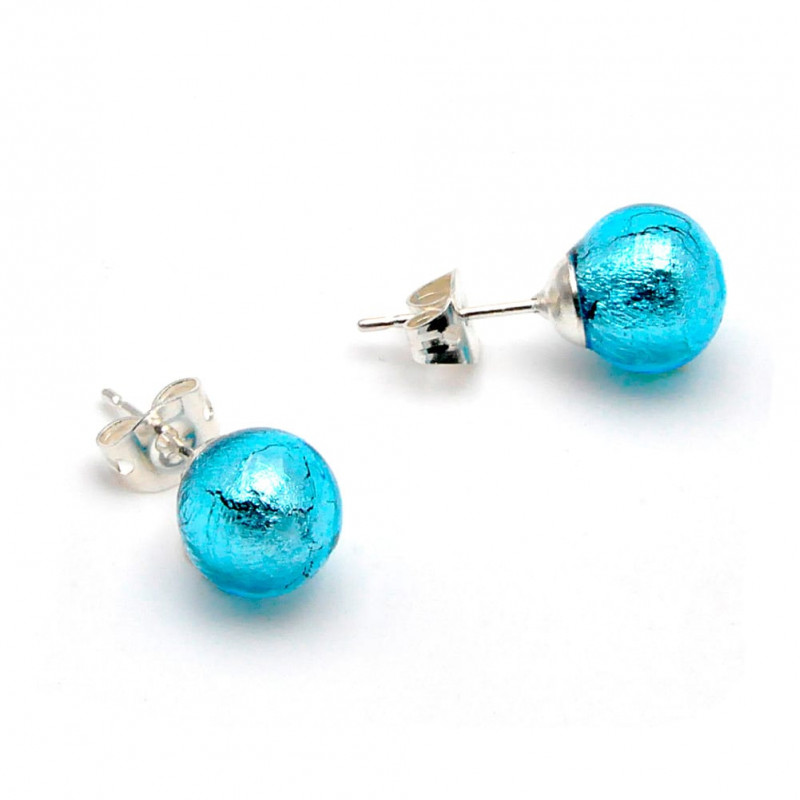 Boucles d'oreilles clou bleu azur en veritable verre de murano de venise