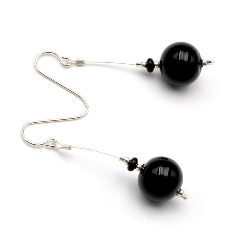 Boucles d'oreilles noires en verre de murano 