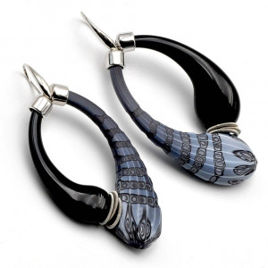 Mio noires et grises millefiori - boucles d'oreilles creoles millefiori veritable verre soufflé de murano de venise