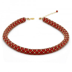 Collar renacentista cuentas cristal rojo en tejido dorado