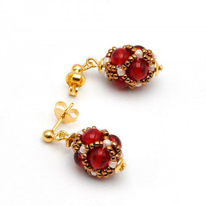 Boucles d'oreilles perles de verre rouge renaissance