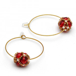 Boucles d'oreilles cercle perles de verre rouge renaissance