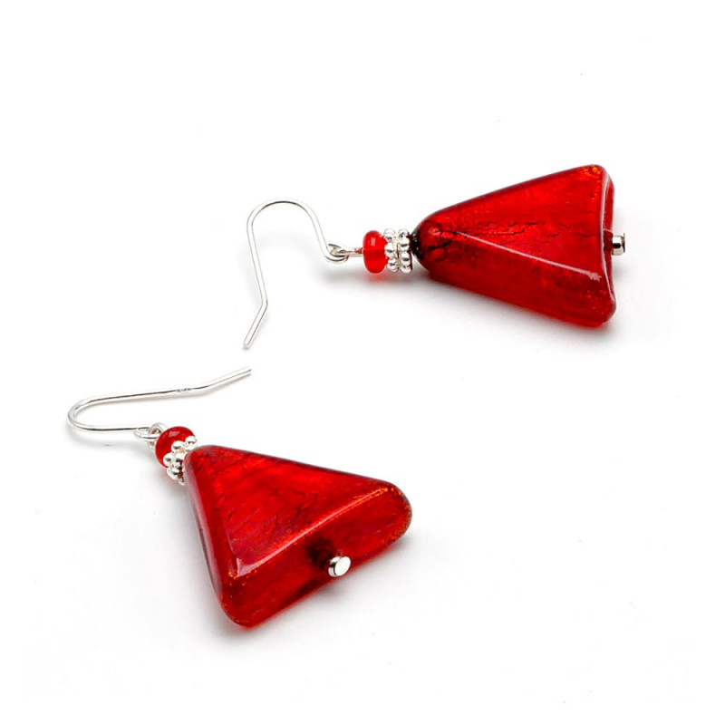 Boucles d'oreilles rouge triangle en veritable verre de murano de venise