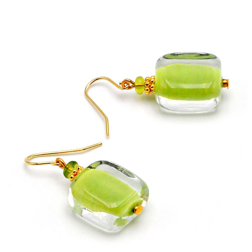 Boucles d'oreilles vert anis bijou en veritable verre de murano
