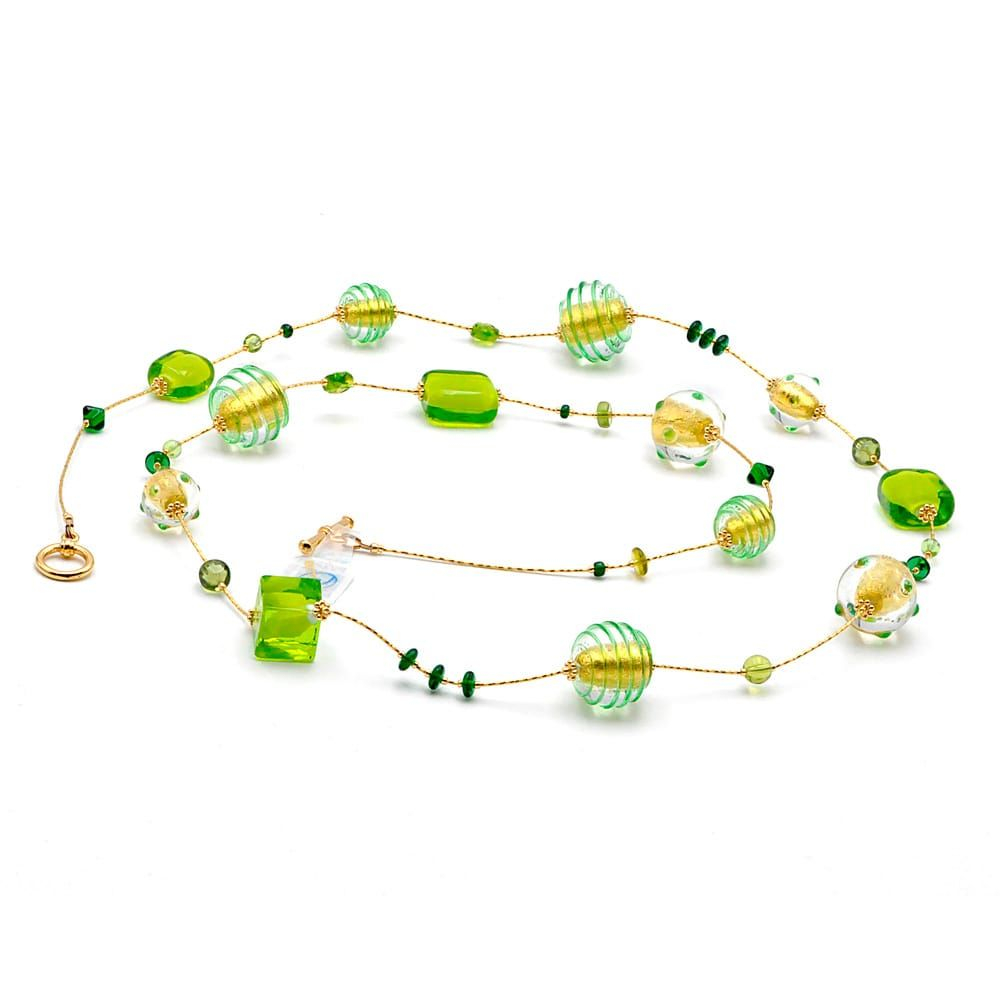 Jojo longo verde e ouro - colar longo verde vidro murano de veneza
