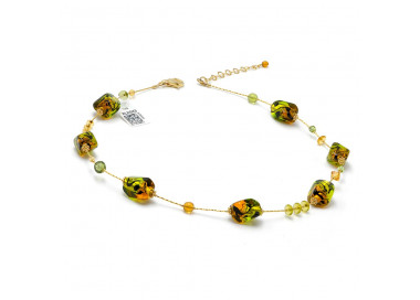 Sasso di due toni di verde di ambra - collana in vetro di murano ambra e verde