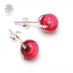 Boucles d'oreilles clou rubis en veritable verre de murano de venise