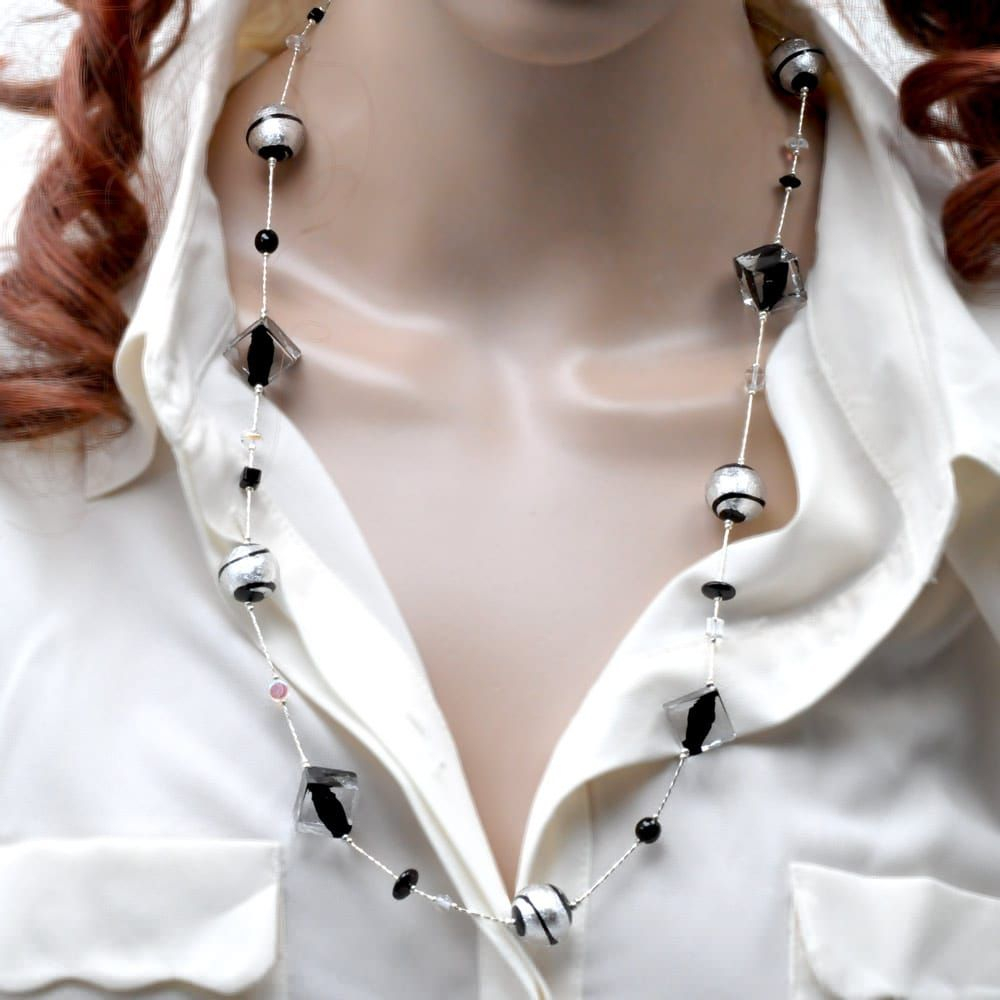 Black beads cubes murano glass necklace 