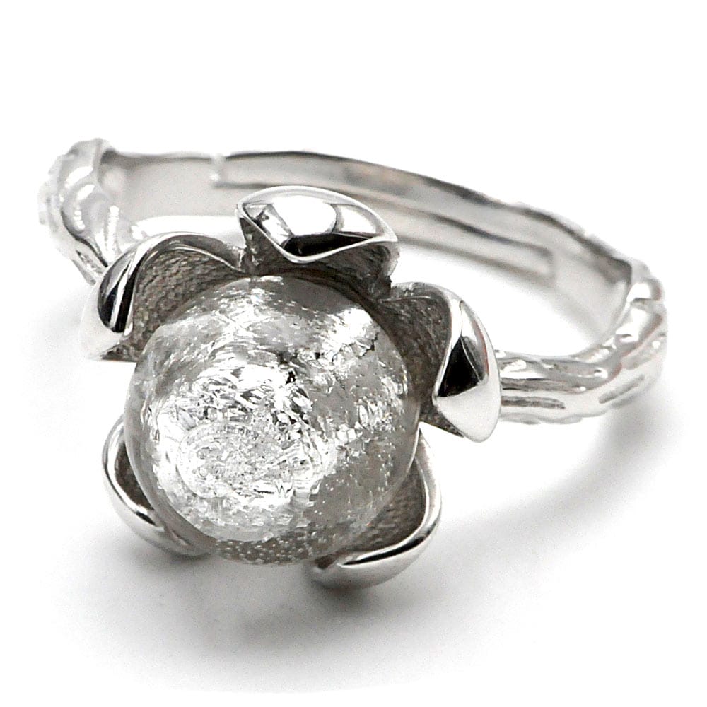Anel de flor de prata e pérolas de prata em vidro murano